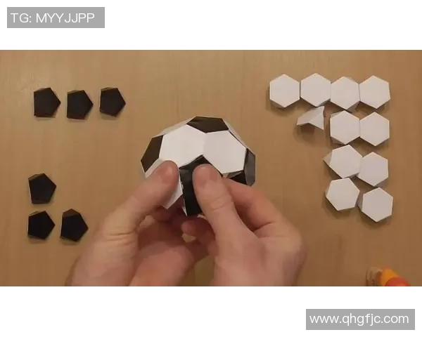 折纸足球球星制作教程 教你一步步折出经典球员造型