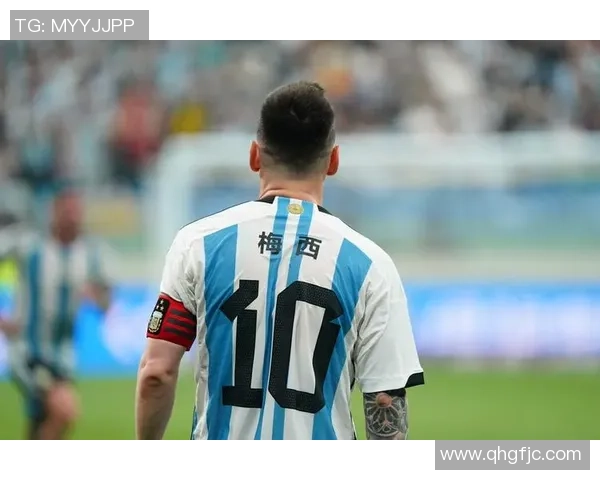 足球明星进场秀：炫酷登场点燃全场激情的完美时刻